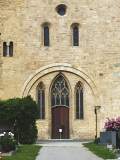 Hlavní portál s gotickou výplní