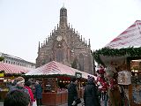 Hauptmarkt, vzadu kostel Panny Marie